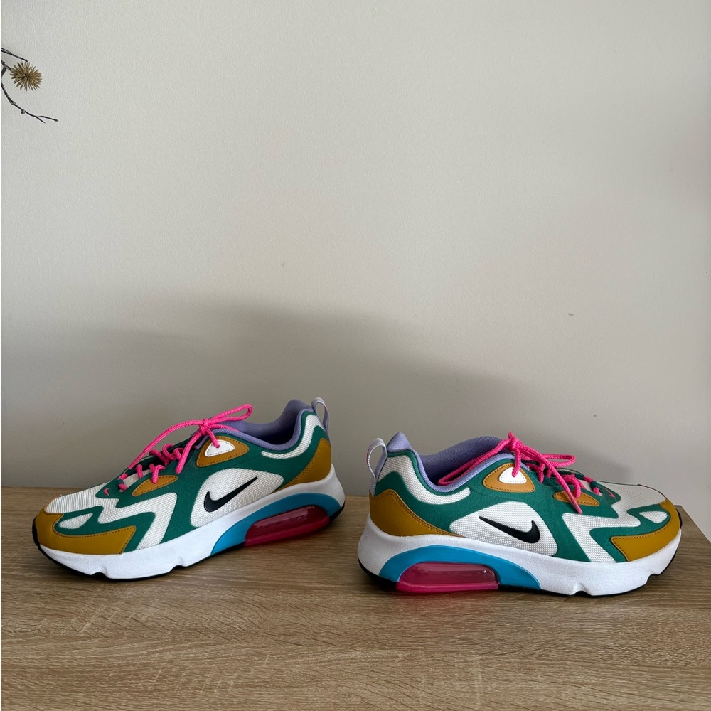 Women’s Nike Air Max 200 shoes